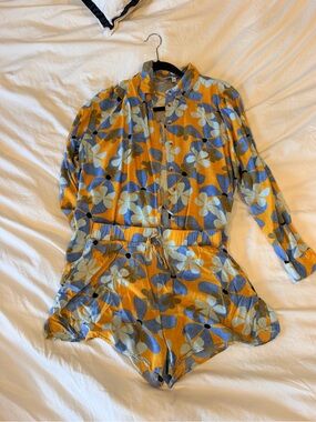 Casual Floral Print Short Romper in Mustard Blue